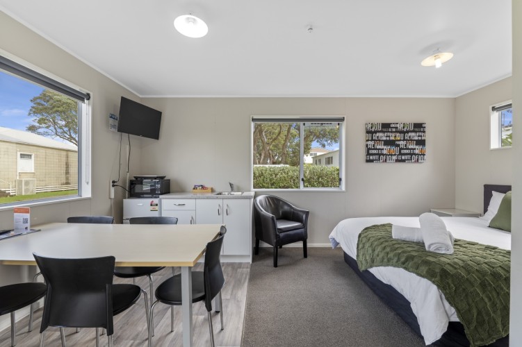 1 Bedroom Self Contained 24