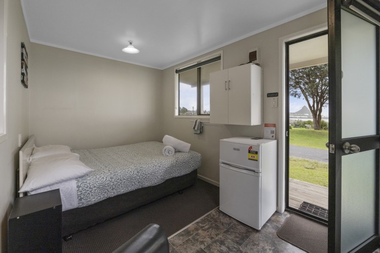 2 Berth 131
