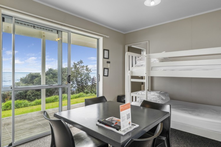 Ensuite Cabin 87
