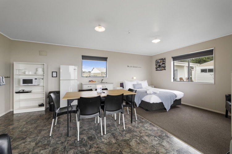 Family Self Contained 82