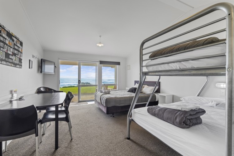 Self Contained Studio 117