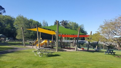 Brooklands Park and Zoo on a sunny day